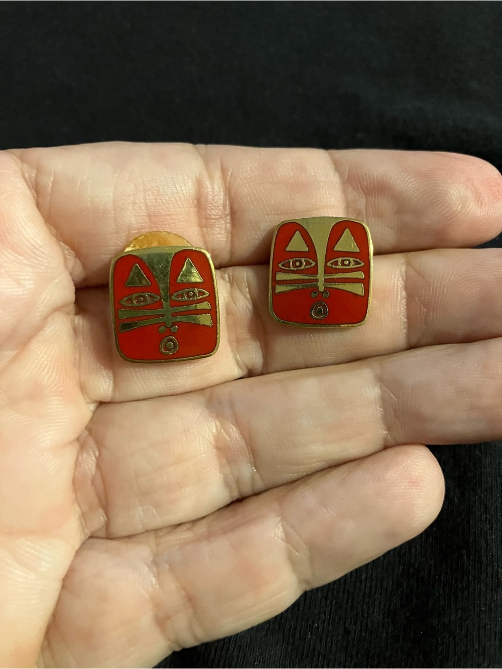 Laurel Burch Gold-Tone Square Cat Face Signature Post Earrings - Picture 4 of 5